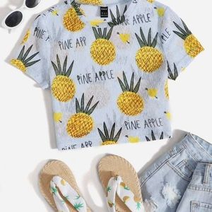 Adorable pineapple top! Ready for summer!! Size XS
